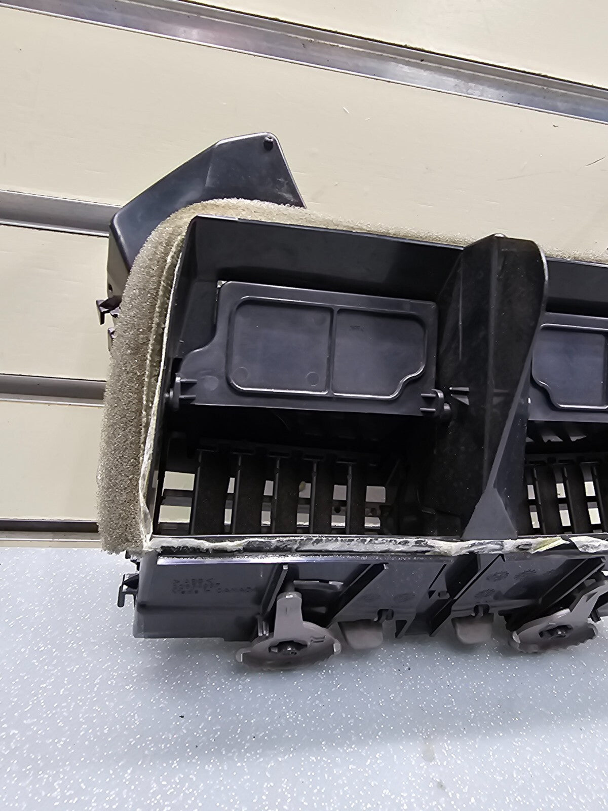 🔥04-08 Chevy Malibu Center Dash AC AIR Vent Tan  OEM
