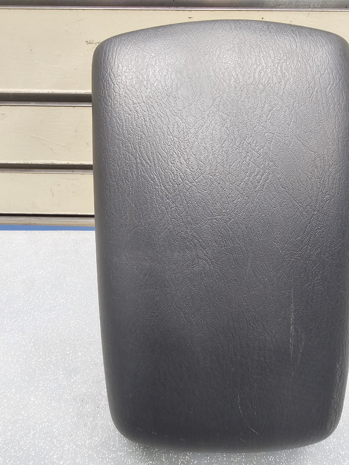 🔥02-07 Jeep Liberty Front Center Console Arm Rest Cover Lid Assembly Black OEM