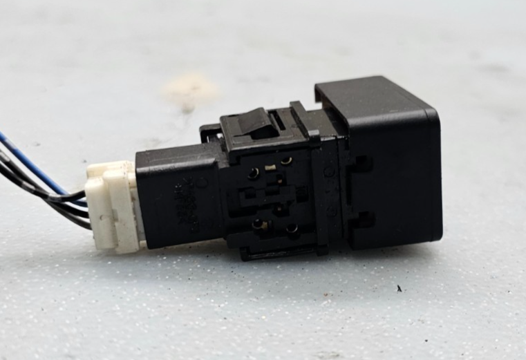 🔥07-21 VERSA NV 200 Hazard Light Emergency Flasher Switch Hatchback BLACK OEM