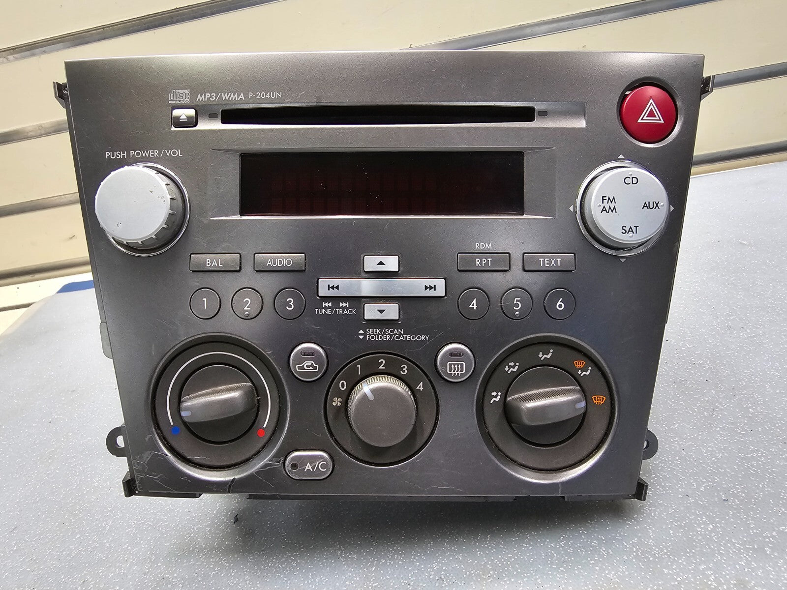 🔥2007-2009 Subaru Legacy AM FM Radio Single Disc CD Player Gray