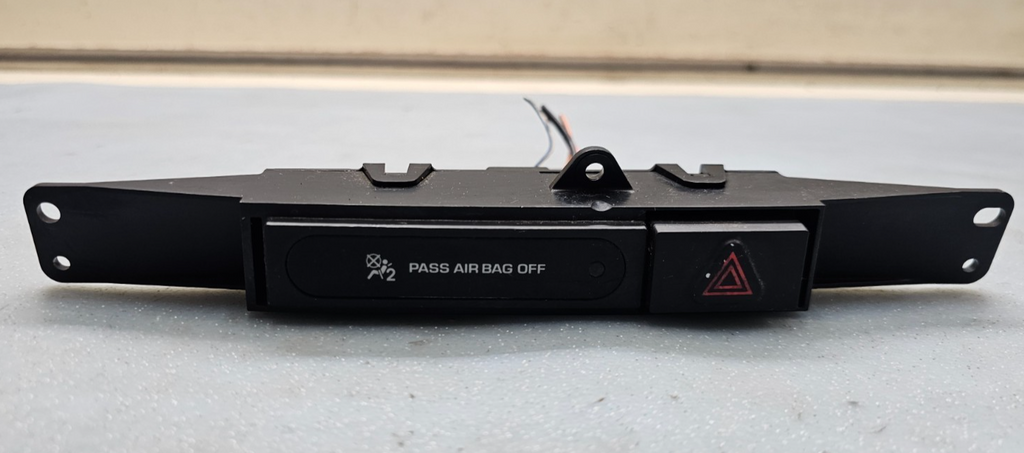 🔥01-07 CARAVAN Grand Caravan Town & Country  warning HAZARD LIGHT SWITCH BLACK