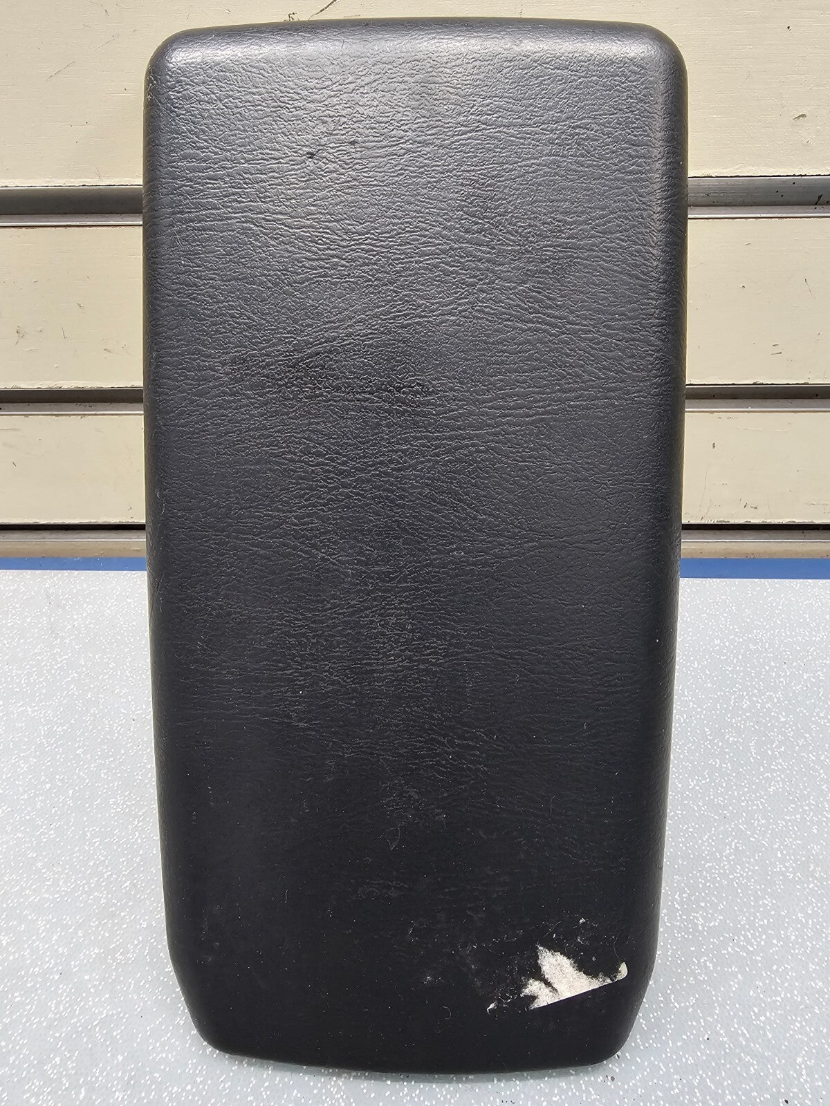 🔥03-08 Subaru Forester Center Console Arm Rest Lid Storage Cover Assembly Black