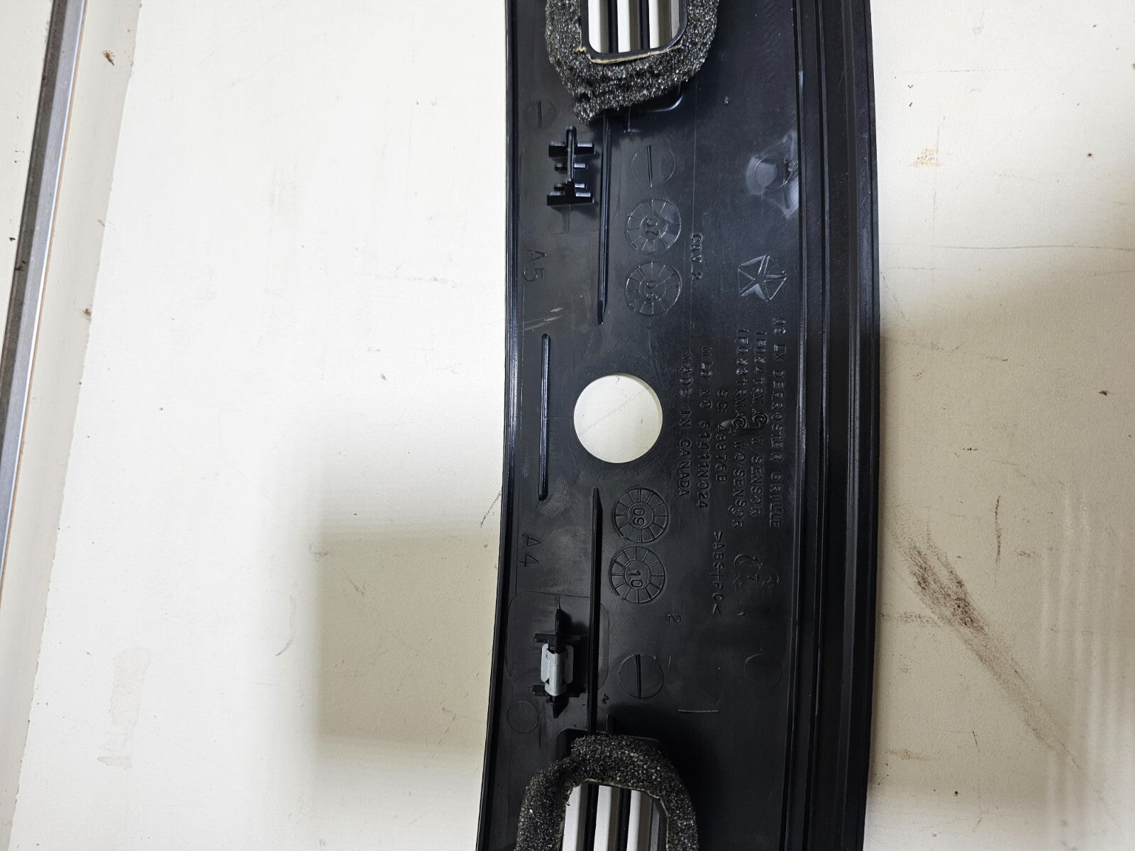 🔥08-10 CHRYSLER 300 CHARGER UPPER DASHBOARD DASH PAD TRIM DEFROST PANEL OEM DP5