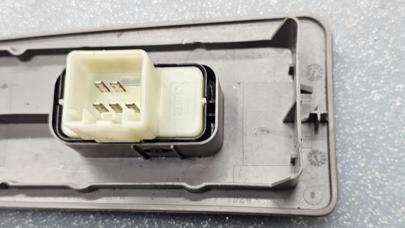 🔥00-05 Mercury Sable Ford Taurus Right Passenger Power Window Switch W Trim OEM