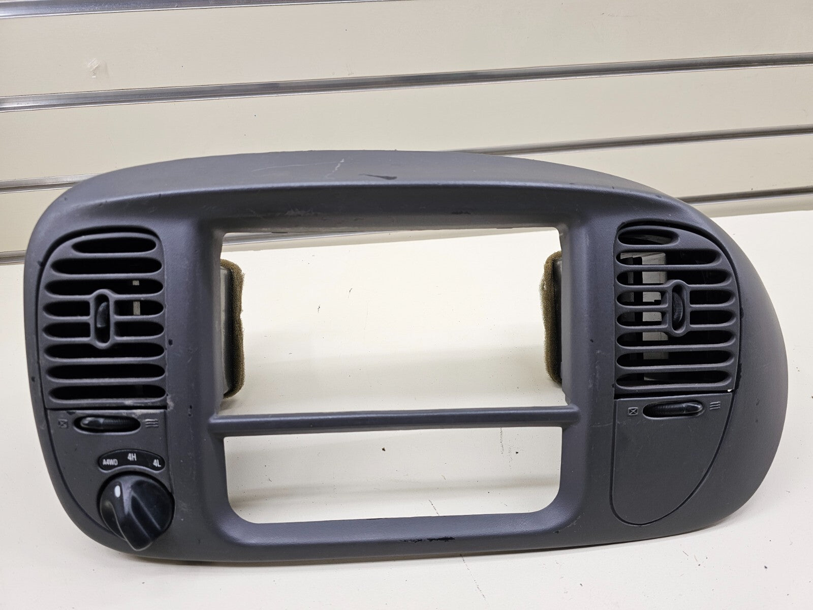 🔥97-03 Ford F150 Center Dash Radio Climate Trim Surround BEZEL Panel Line GRAY