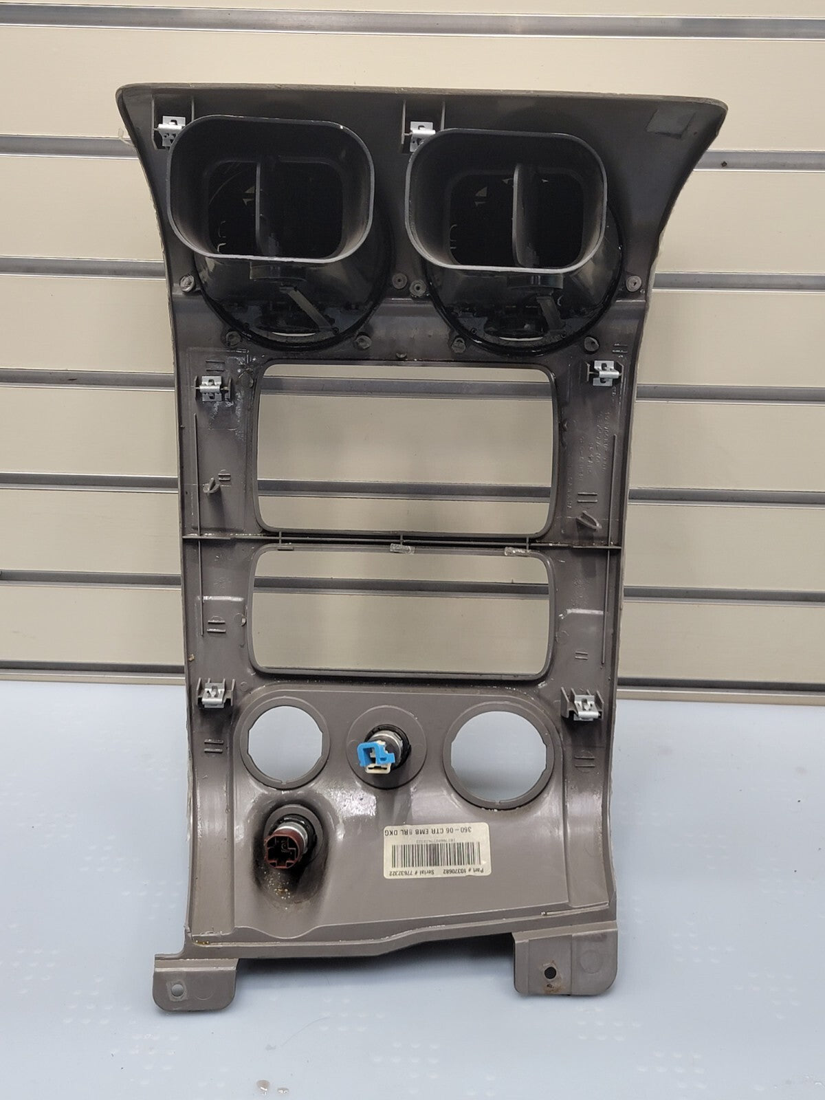 🔥03 - 08 GMC ENVOY XL WOODGRAIN FRONT UPPER RADIO DASH VENT BEZEL TRIM B45