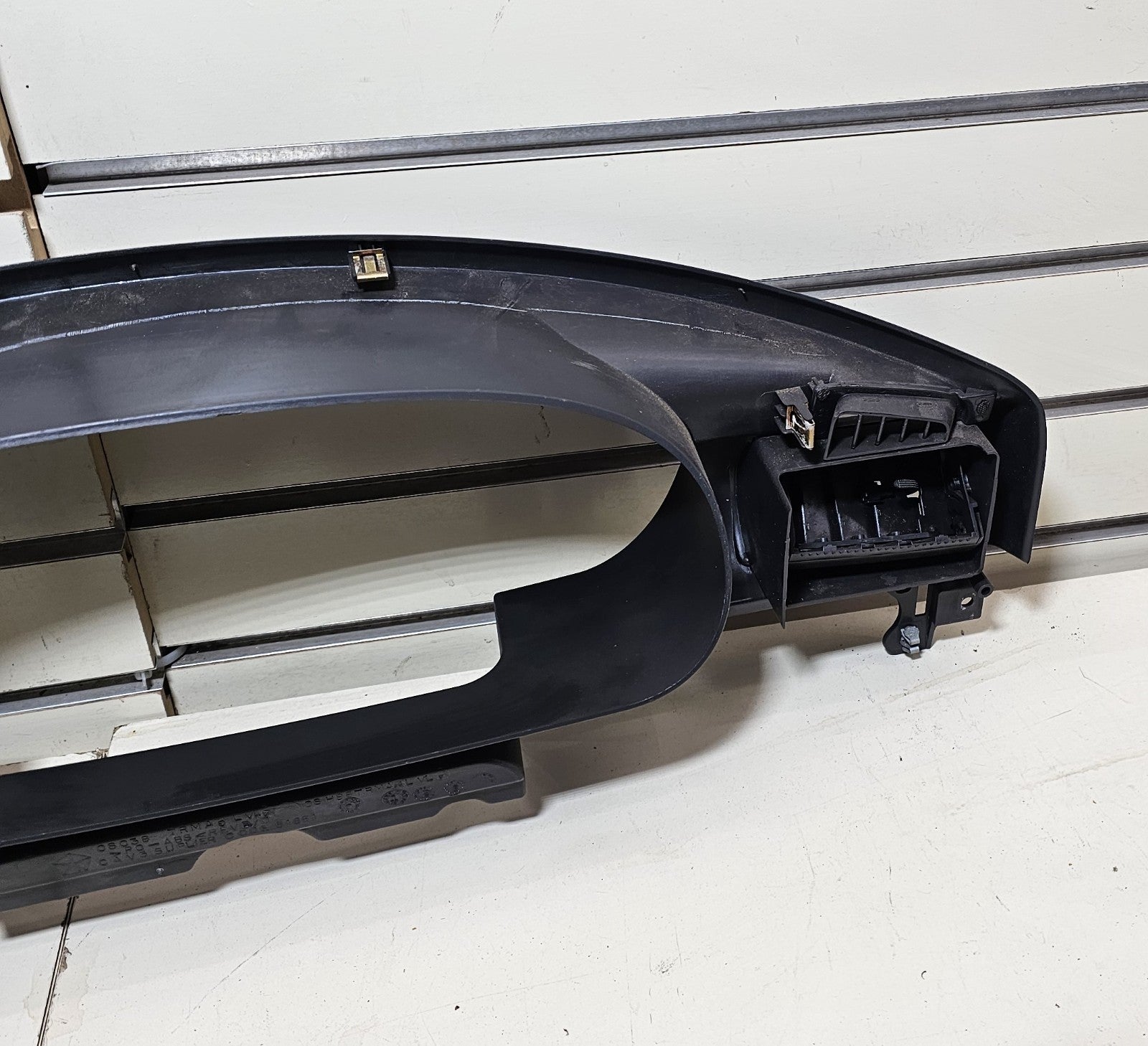 2004-2007 Chrysler Pacifica Instrument Panel Cluster Dash Bezel F1014B2021 black