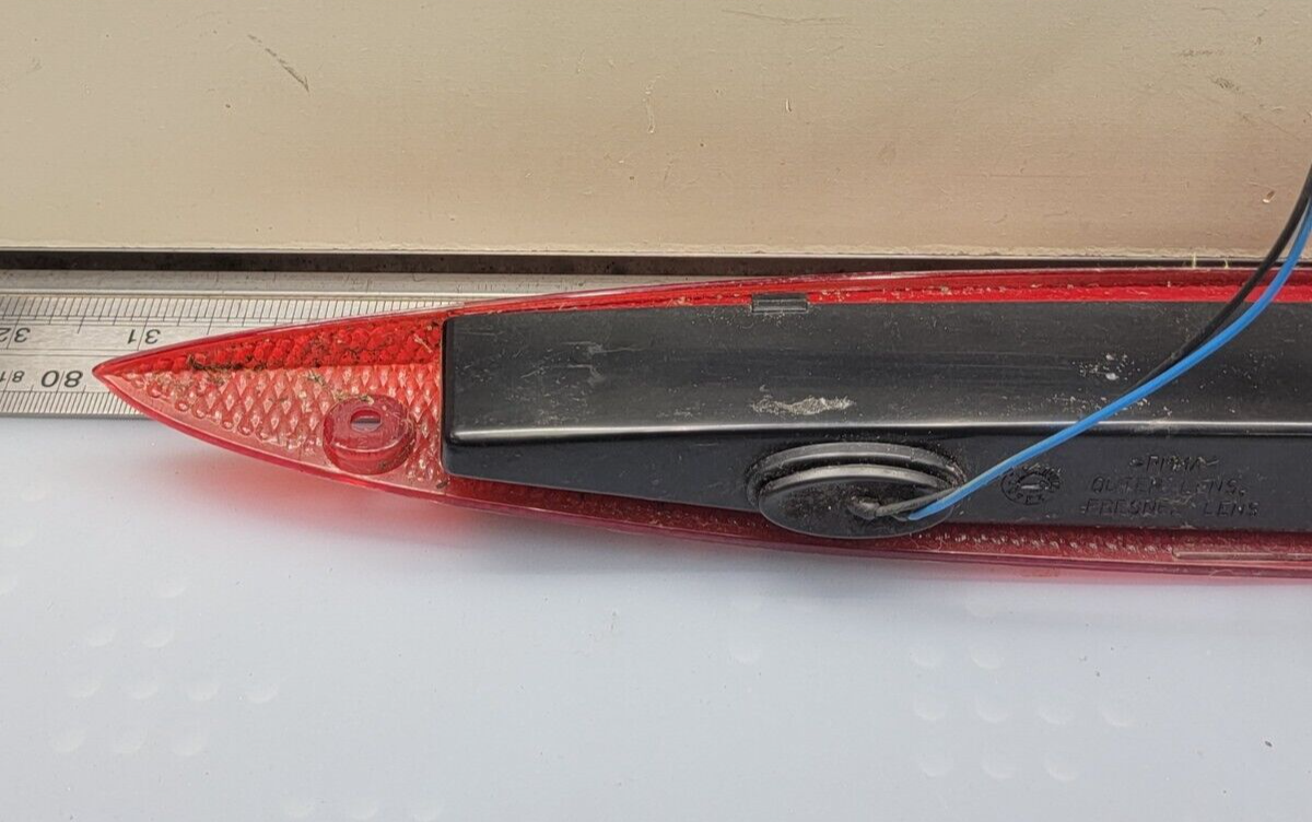 🔥02-07 Buick Rendezvous Third Brake Light Upper Rear Tailgate Hatch Light Lamp