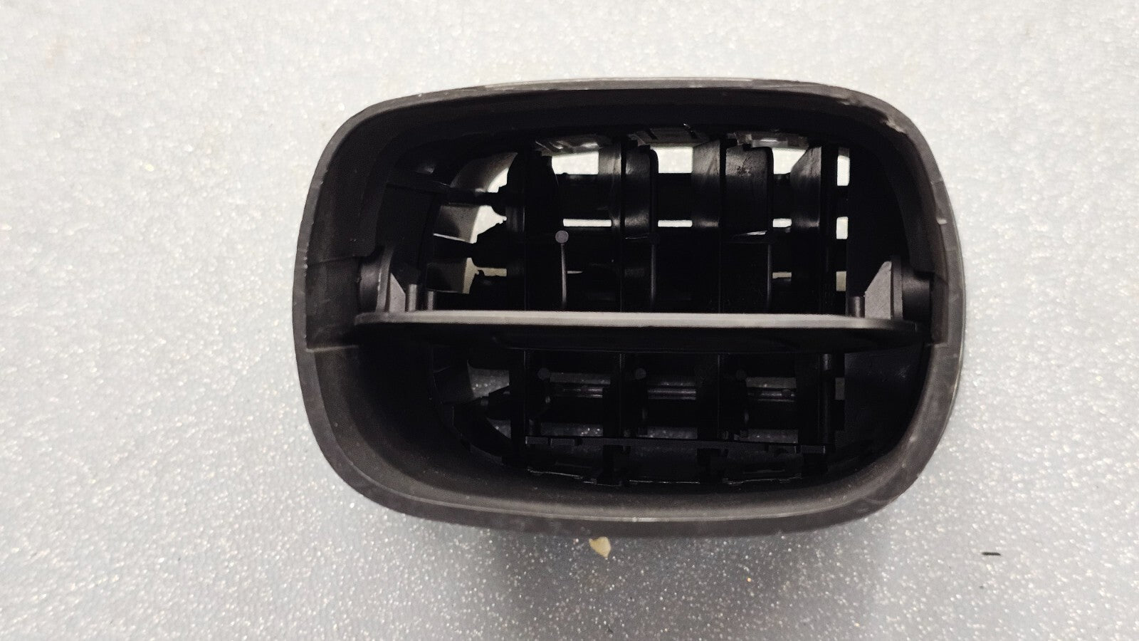 🔥01-07 Grand Caravan Town Country Center Dash Left Driver Air Vent Heater Black