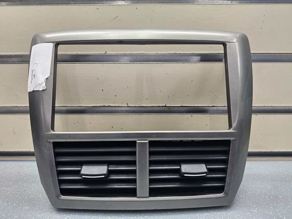 🔥08-14 FORESTER IMPREZA DASH RADIO STEREO BEZEL TRIM INSTRUMENT PANEL SILVER