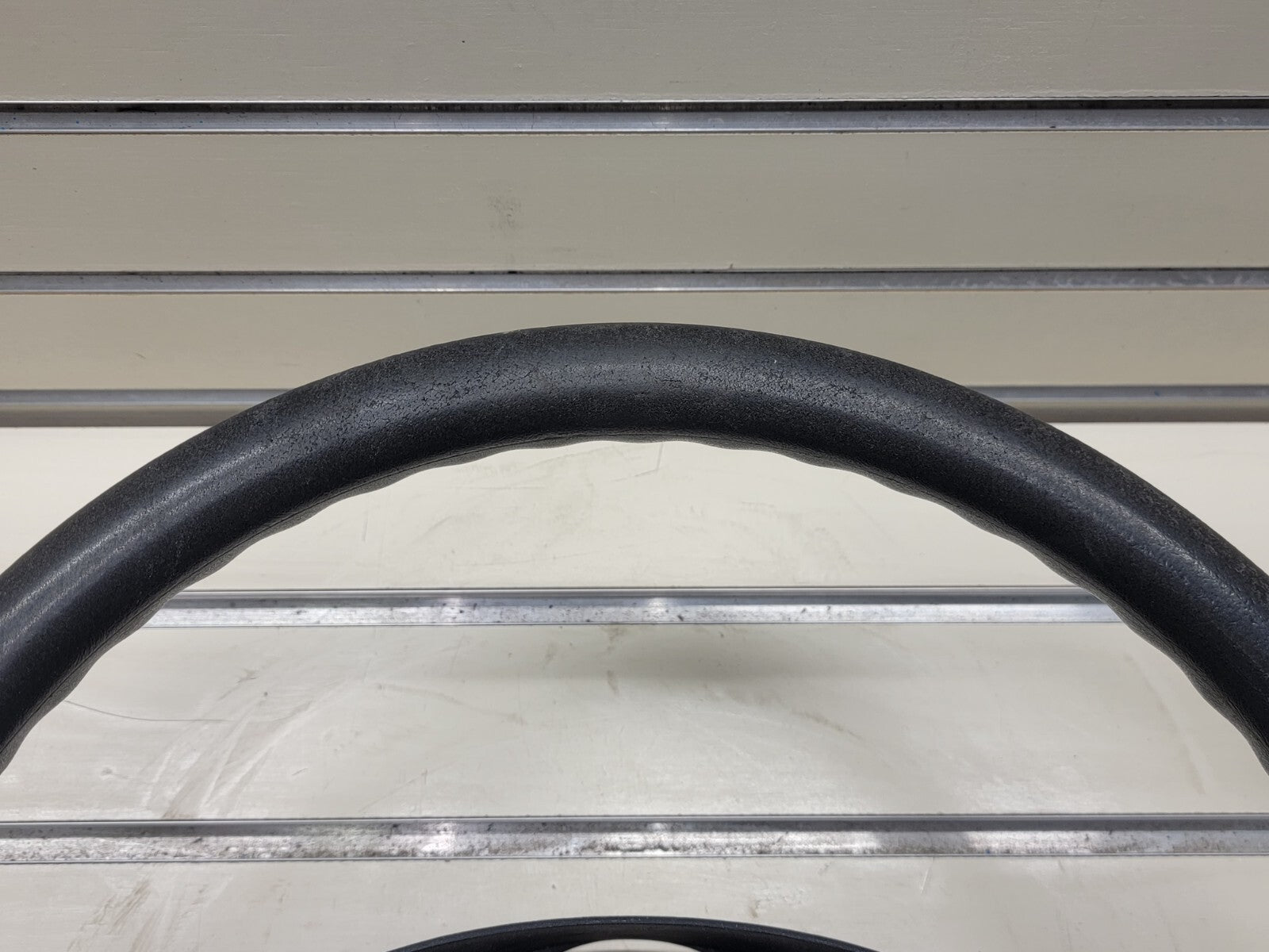 🔥03-06 SILVERADO SIERRA YUKON TAHOE SUBURBAN STEERING WHEEL LEATHER BLACK