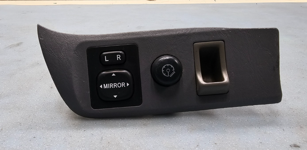 🔥01-05 Toyota RAV4 Mirror Switch Panel OEM Gray