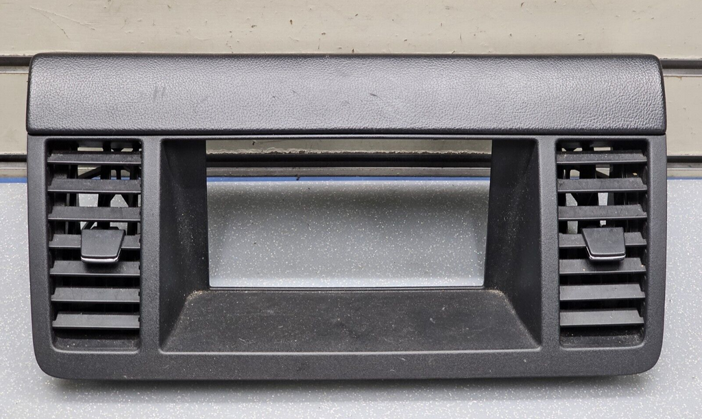 03-07 Murano Dash AM FM Radio Stereo Outlet Display Audio Bezel Trim Panel Black