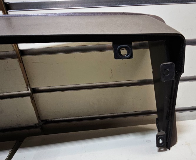 88-94 CHEVY GMC CK SUBURBAN BLAZER Instrument Cluster Gauge Dash Bezel DK TAN C2
