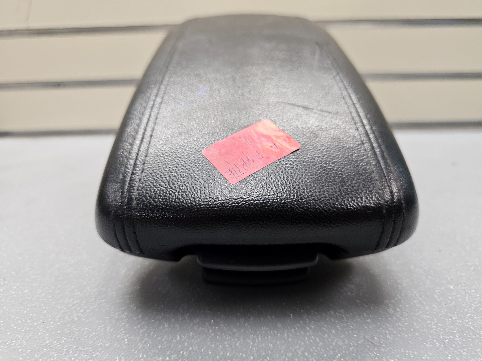 🔥2010-2013 Kia Forte Koup Center Console Leather Lid Arm Rest Storage Black OEM