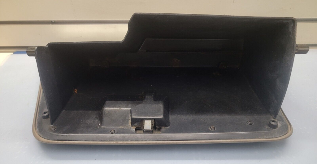 05-07 Ford F250 F350 Super Duty Glove Box Storage Compartment TAN G10