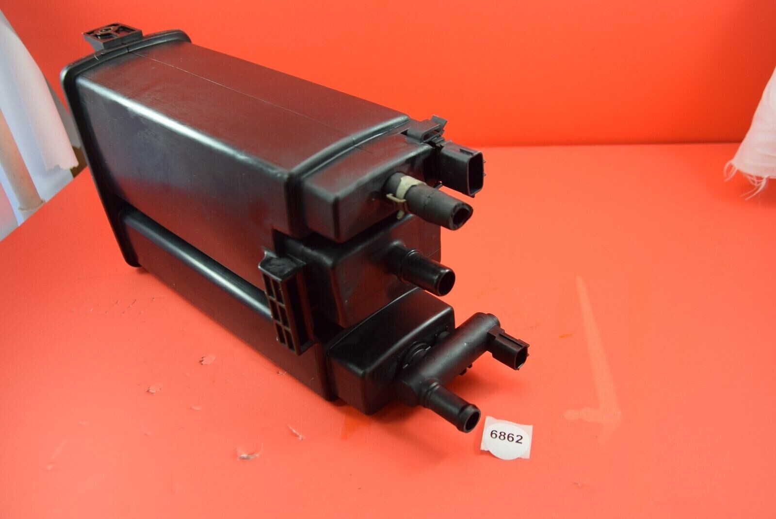 04-08 Nissan Titan Armada Evaporation Charcoal Vapor Emission Canister Assembly