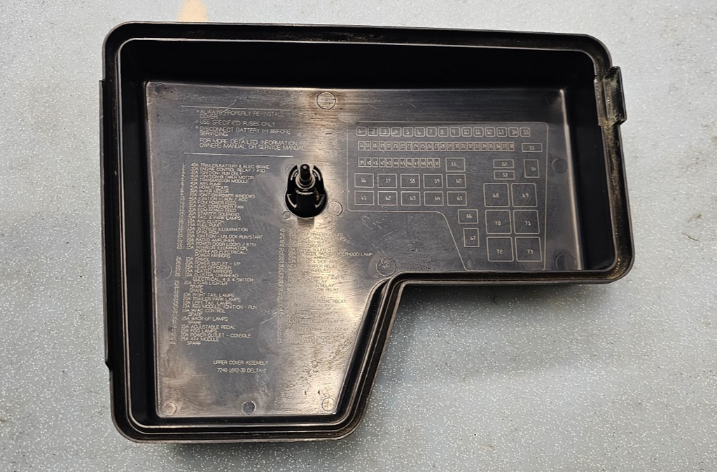 🔥02-05 Dodge Ram 1500 Relay Fuse Box Center Cover Lid Top TIPM Engine Bay