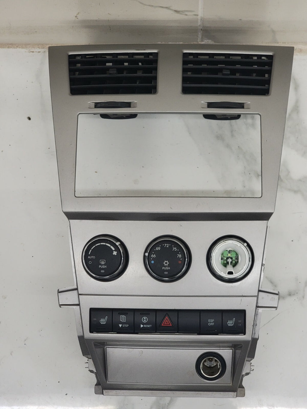 🔥2007-2012 Dodge Nitro Dash Radio Trim Bezel Silver W/ CLIMATE CONTROL