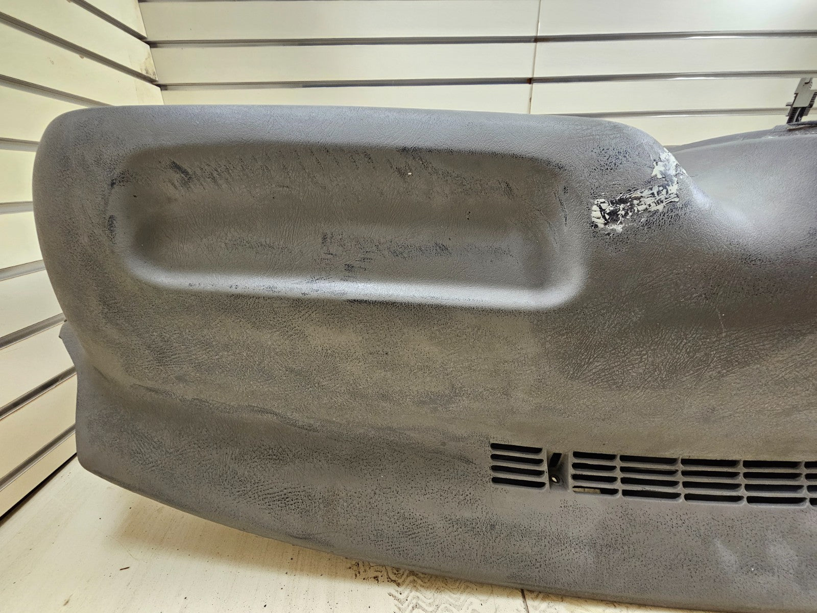 🔥95-99 CHEVY GMC SILVERADO C/K Dashboard DASH CORE Frame Mount UP Box GREY DB2