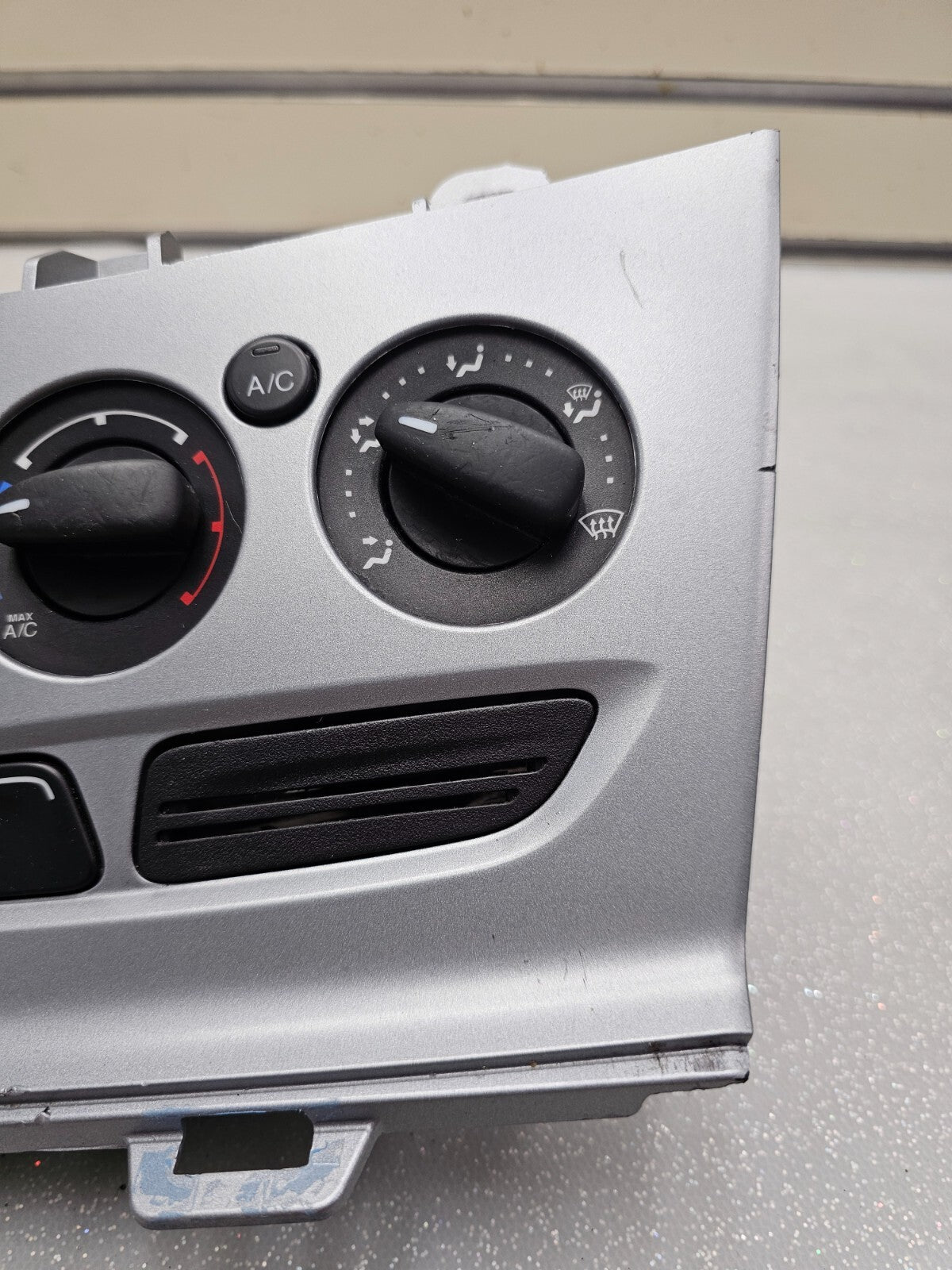 🔥12-14 FORD FOCUS A/C HEATER CLIMATE CONTROL Dash Bezel Temperature SILVER OEM