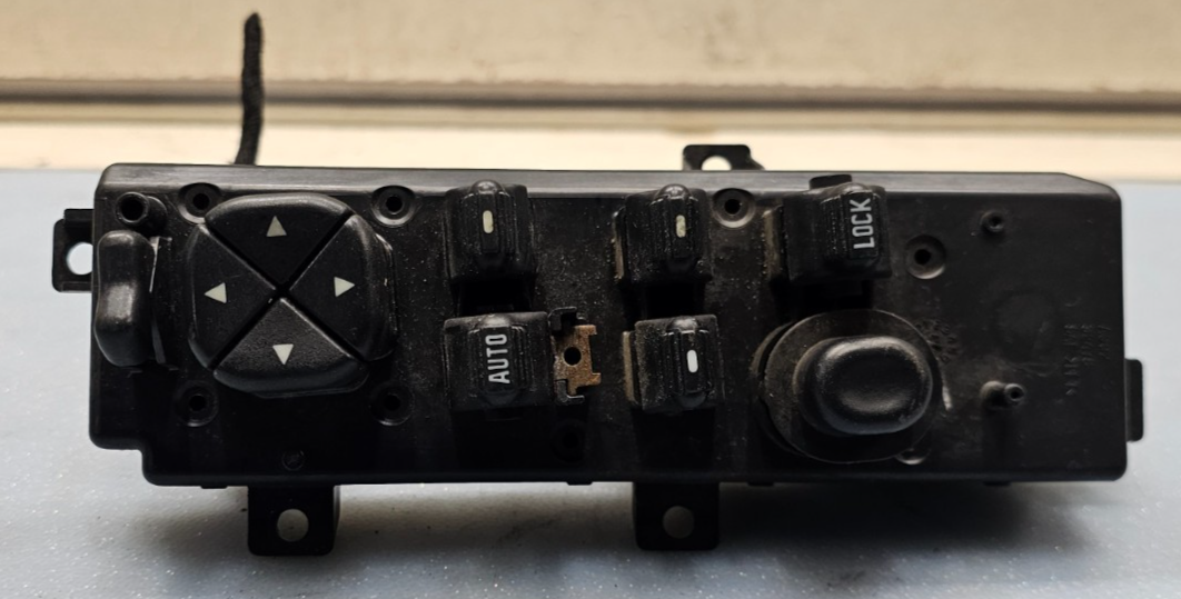 99-04 Grand Cherokee Driver Left Master Door Window Mirror Switch Assembly Black