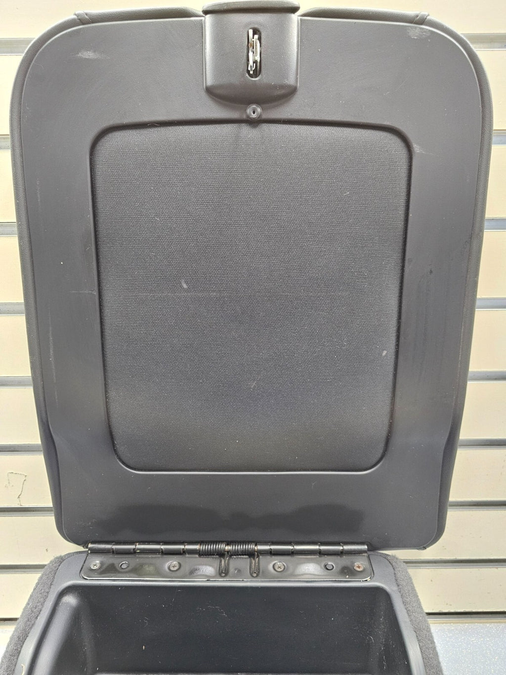 🔥02-08 Dodge RAM Center Console Jump Seat ARMREST Lid Leather/Cloth Black JS7