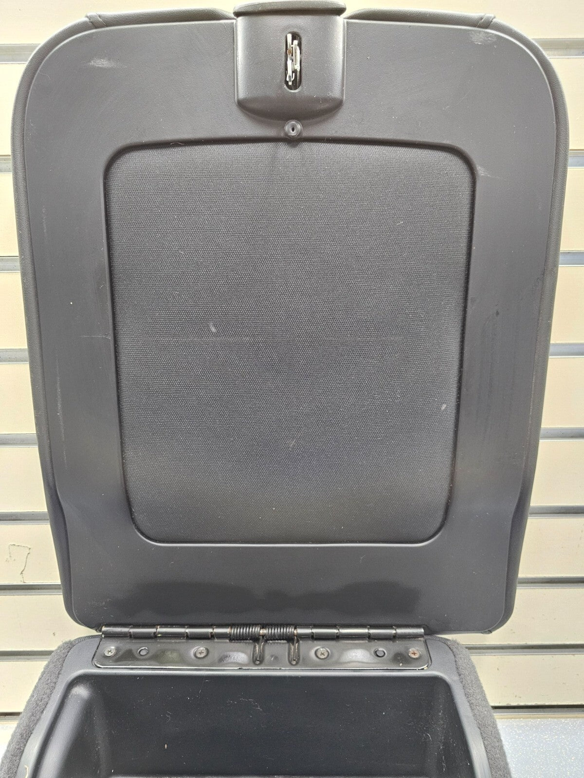 🔥02-08 Dodge RAM Center Console Jump Seat ARMREST Lid Leather/Cloth Black JS7
