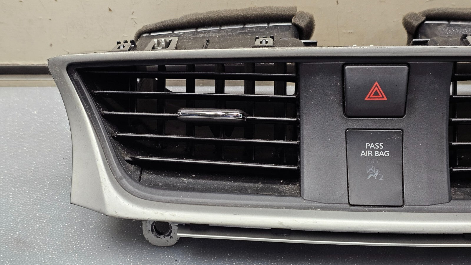 🔥 13-16 Nissan Sentra Dash Center Air  Vent Heater Conditioning Black Silver