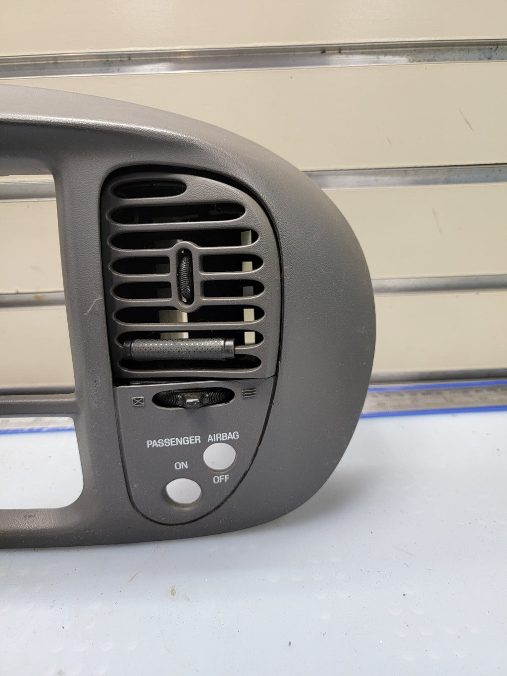 🔥97-03 Ford F150 Center Dash Radio Climate Trim BEZEL Panel AIRBG Line GRAY