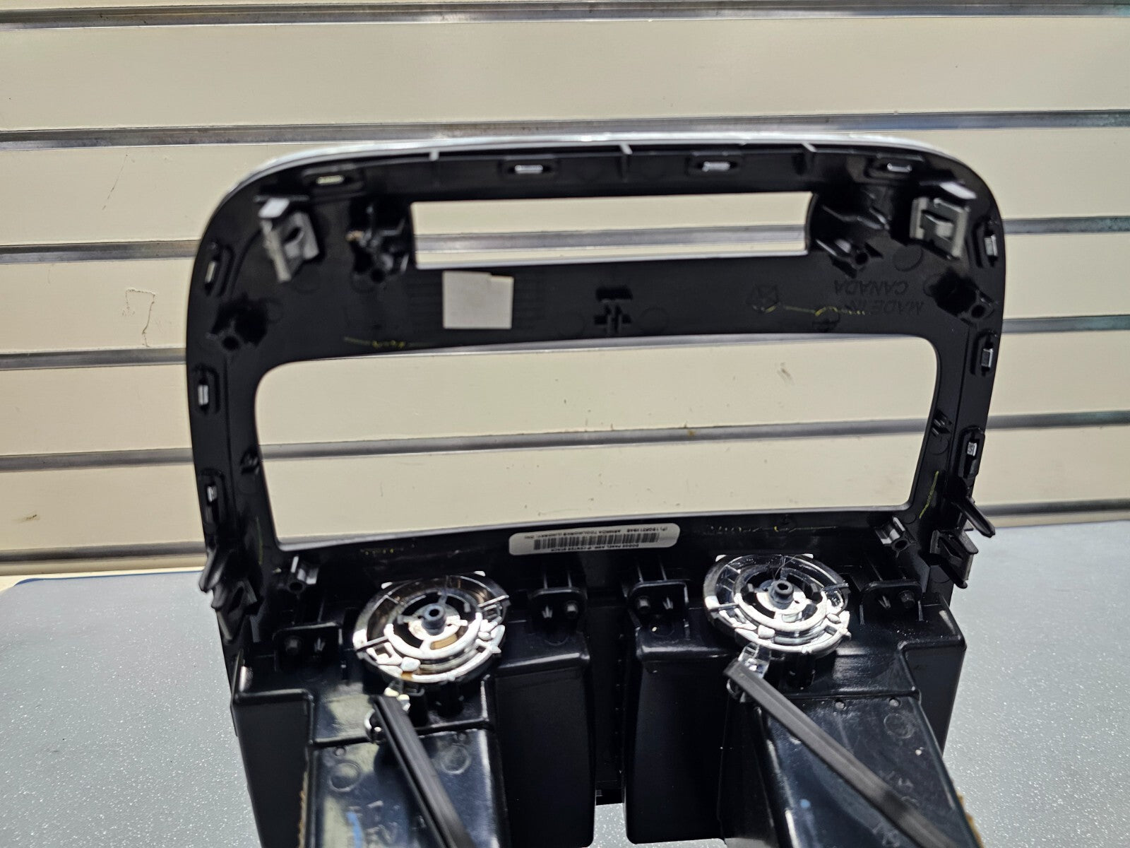 🔥12-20 Grand Caravan Town Country Dash Radio Stereo Climate Control Bezel Panel