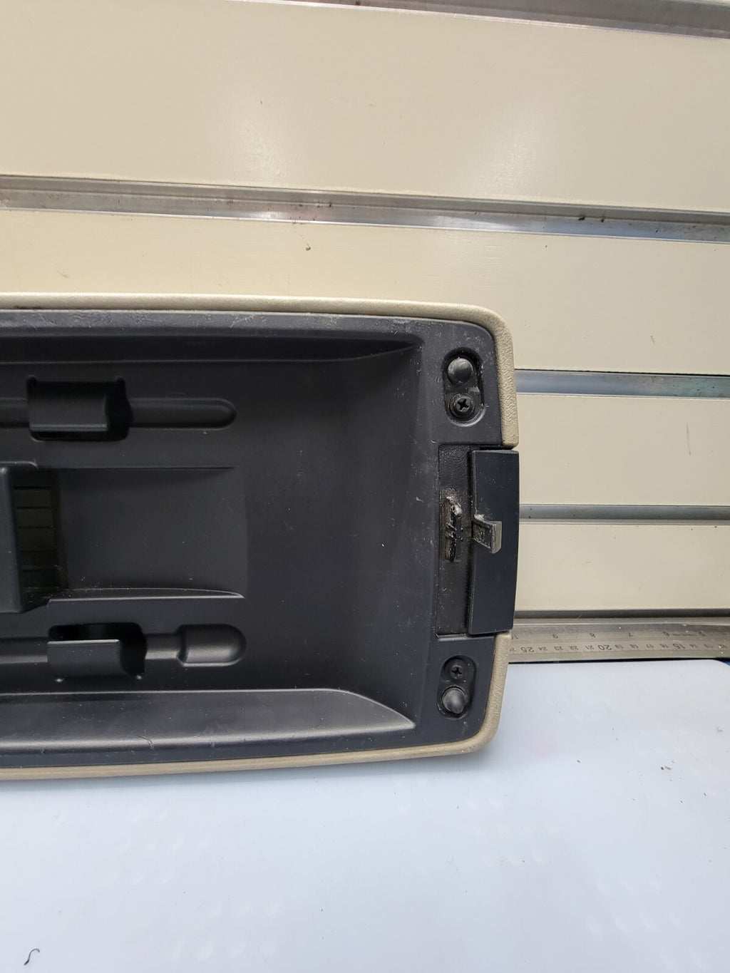 🔥05-07 Chrysler 300 Dodge CHARGER Center Console ARMREST Lid Cover LIGHT TAN