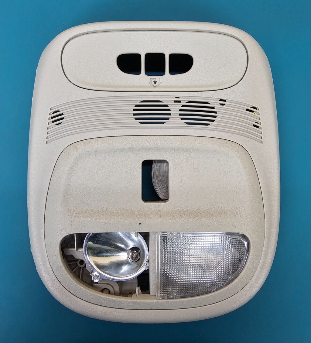 02-09 TRAILBLAZER ENVOY OVERHEAD CONSOLE DOME LIGHT MAP STORAGE ASSEMBLY LT GRAY
