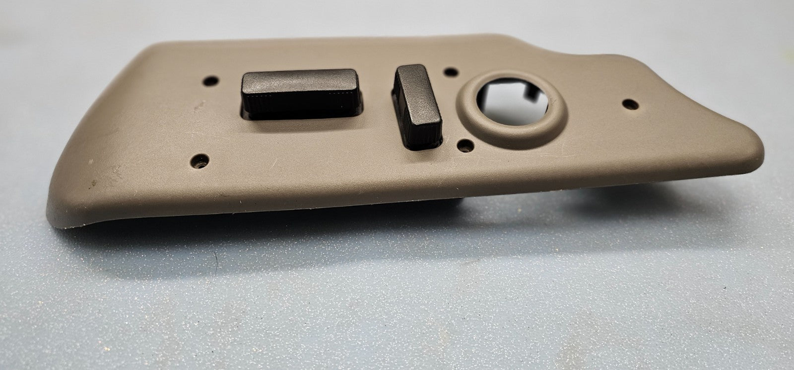 🔥03-06 SILVERADO SIERRA Front RIGHT PASSENGER Seat Adjuster Heat SWITCH Tan