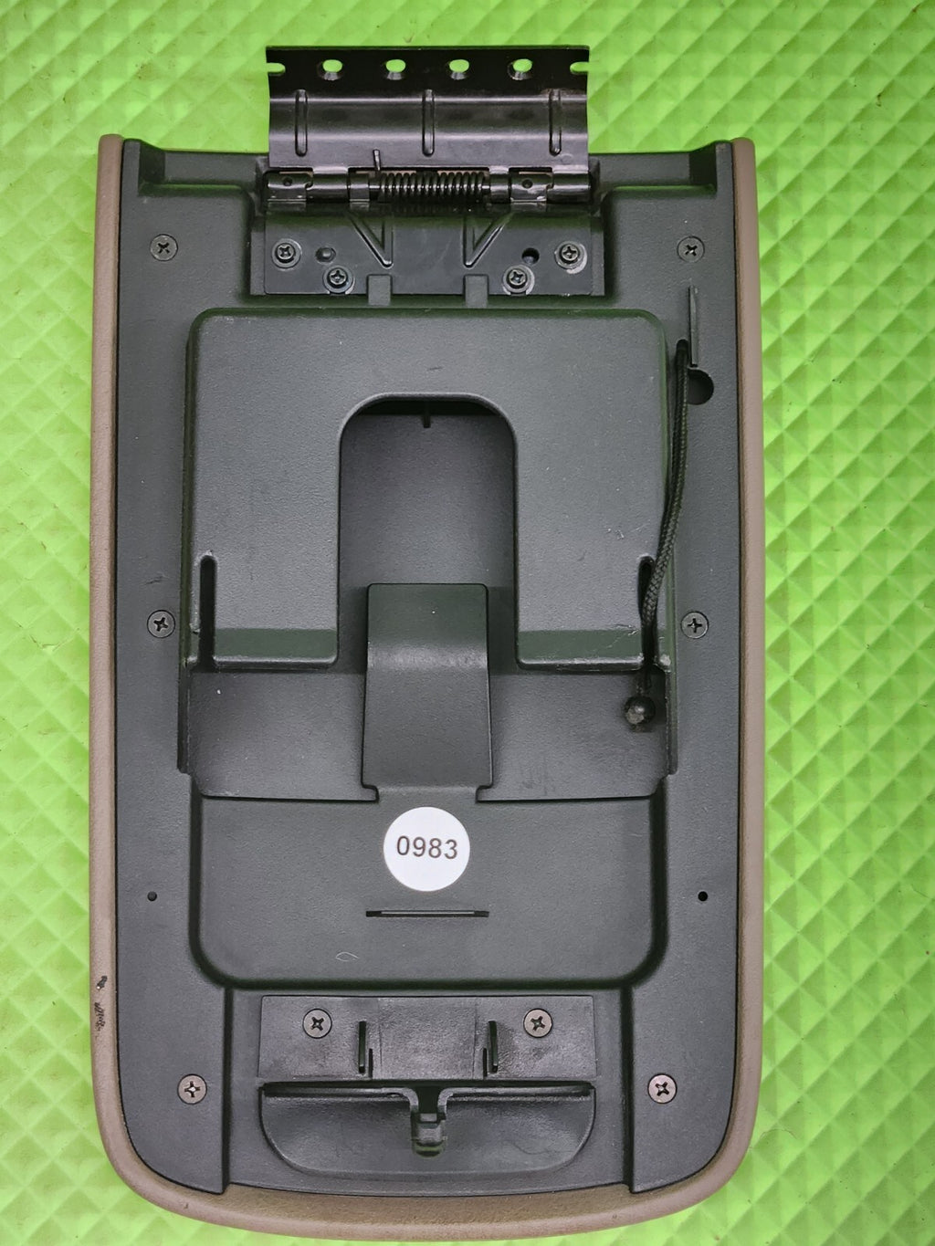 2002-2005 FORD EXPLORER Mercury Mountaineer Armrest Assembly DARK GRAY