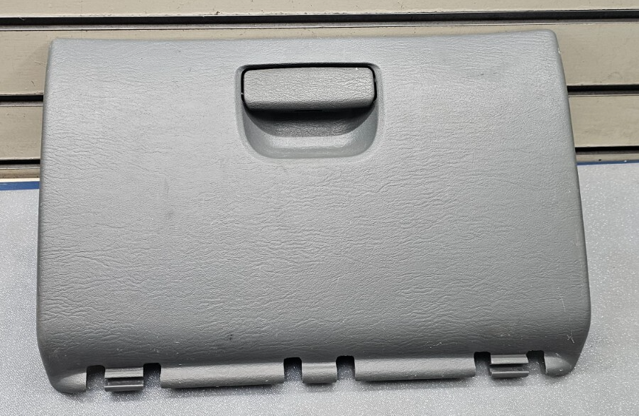 🔥01-07 CARAVAN TOWN COUNTRY VOYAGER DASH GLOVE BOX COMPARTMENT ASSEMBLY GRAY