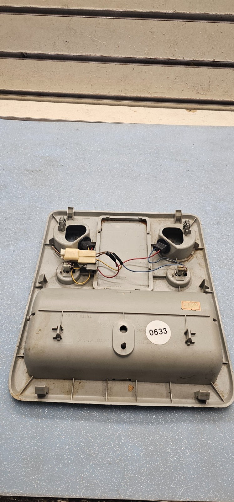 🔥06-08 Suzuki Grand Vitara Overhead Console Dome Map Light Lamp Assembly Tan