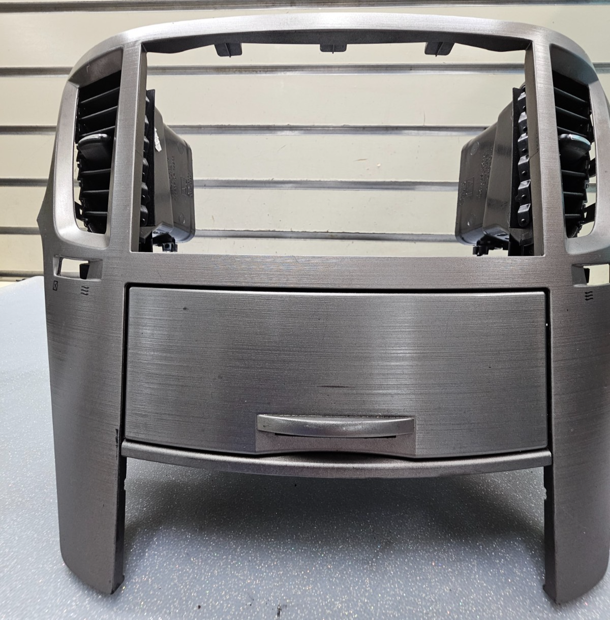 🔥 10-14 Subaru Legacy Front Console Radio Climate Dash Trim Bezel Panel Silver