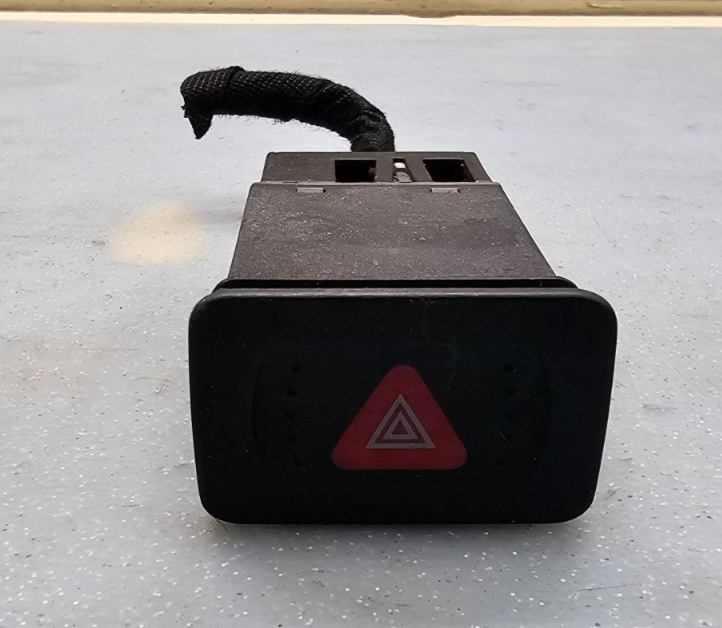 🔥97-06 VW Golf  05-10 Bora Golf Hazard Light Switch