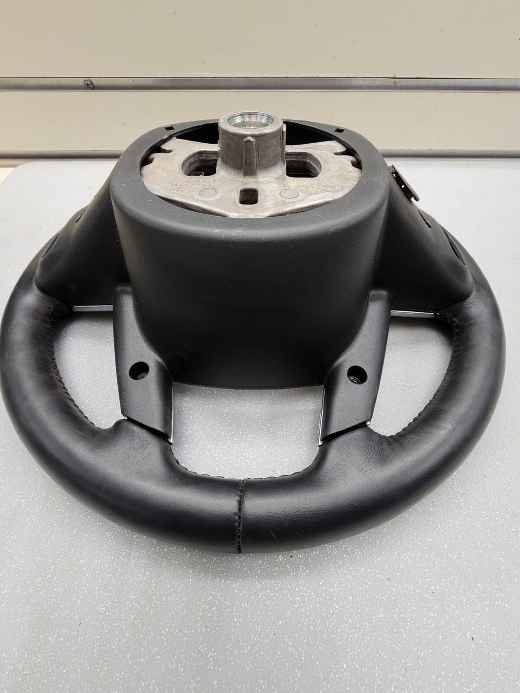 🔥2011-2014 Chrysler 300 Steering Wheel Leather Black Trim