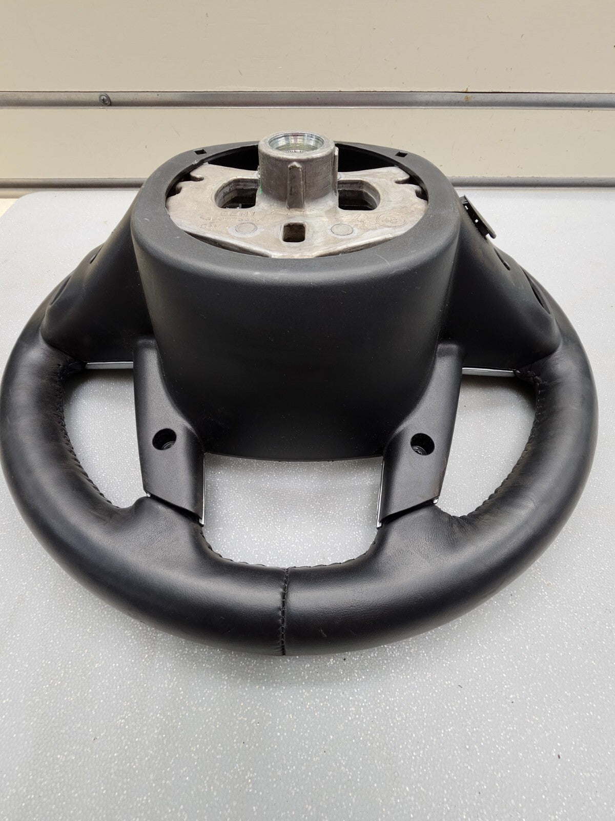 🔥2011-2014 Chrysler 300 Steering Wheel Leather Black Trim