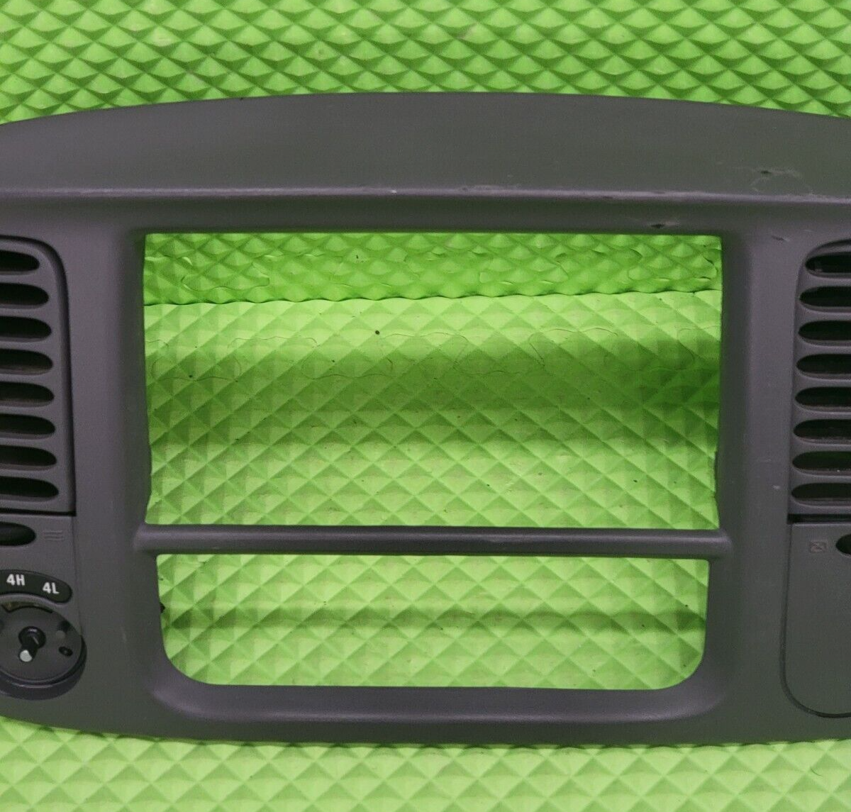 🔥97-03 Ford F150 Center Dash Radio Climate BEZEL Trim Panel Line GRAY B1