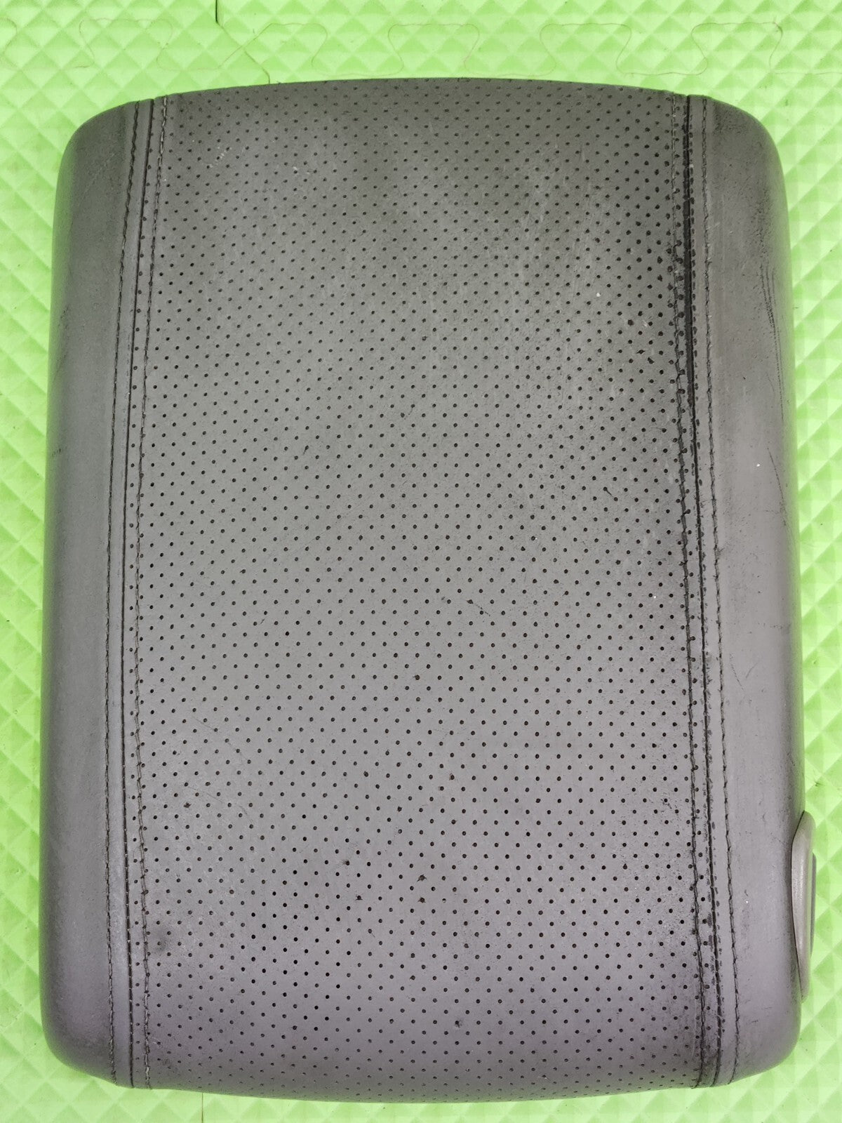 🔥02-06 Cadillac ESCALADE YUKON Center Console Armrest Storage LEATHER GRAY