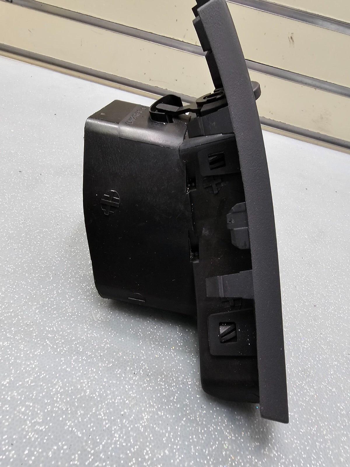 07-10 CHRYSLER SEBRING Dash Right Passenger A/C AC Air Vent Heater Panel BLACK