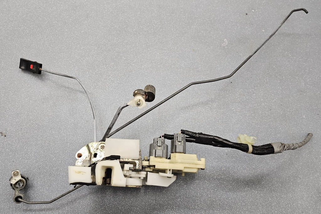 🔥2001 - 2006 Acura MDX FRONT driver DOOR LOCK LATCH OEM D43D17