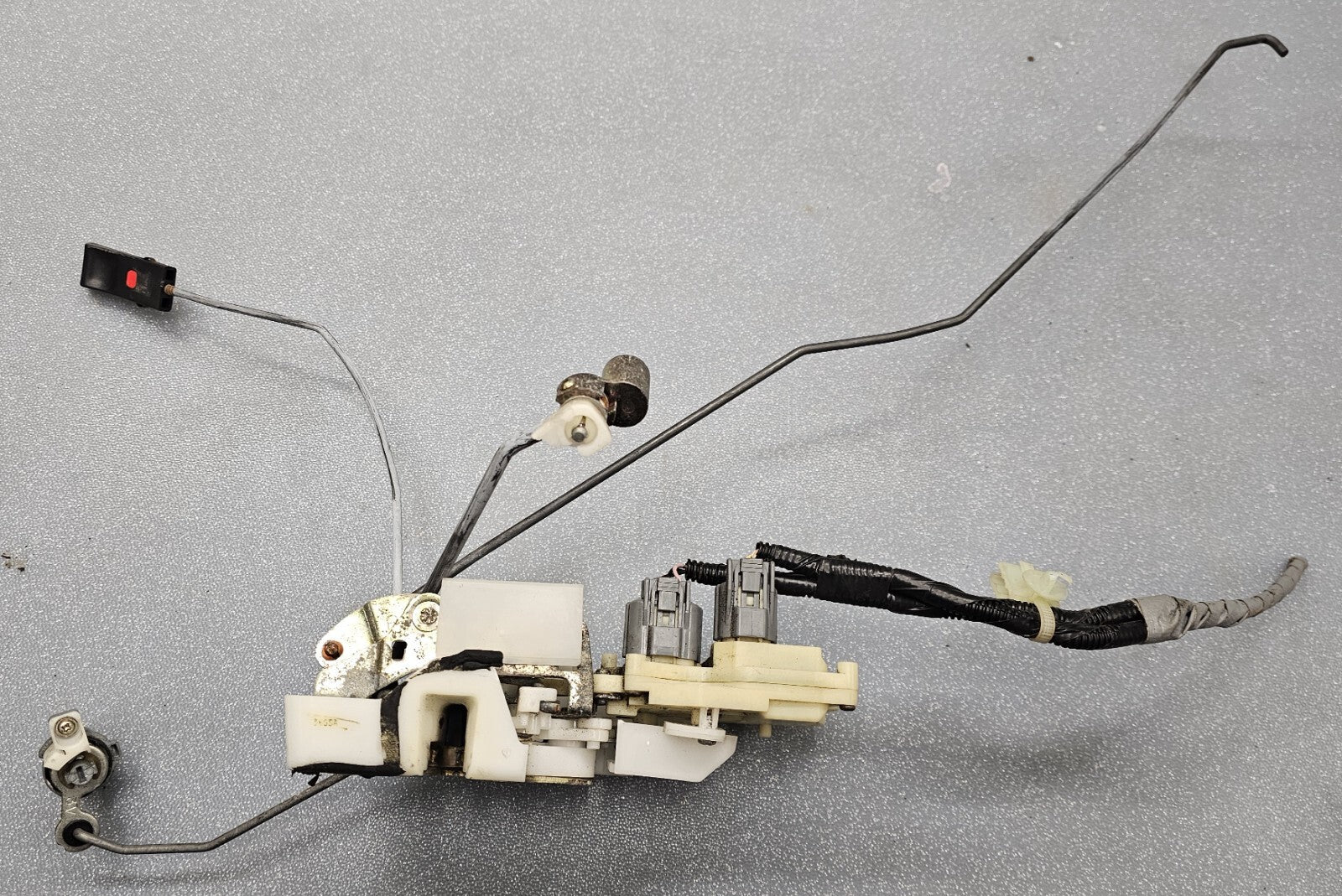🔥2001 - 2006 Acura MDX FRONT driver DOOR LOCK LATCH OEM D43D17