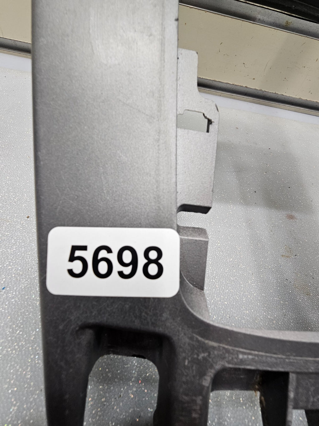 07-09 Equinox Center Dash AM FM Radio Climate Stereo Bezel Trim Panel SILVER B43