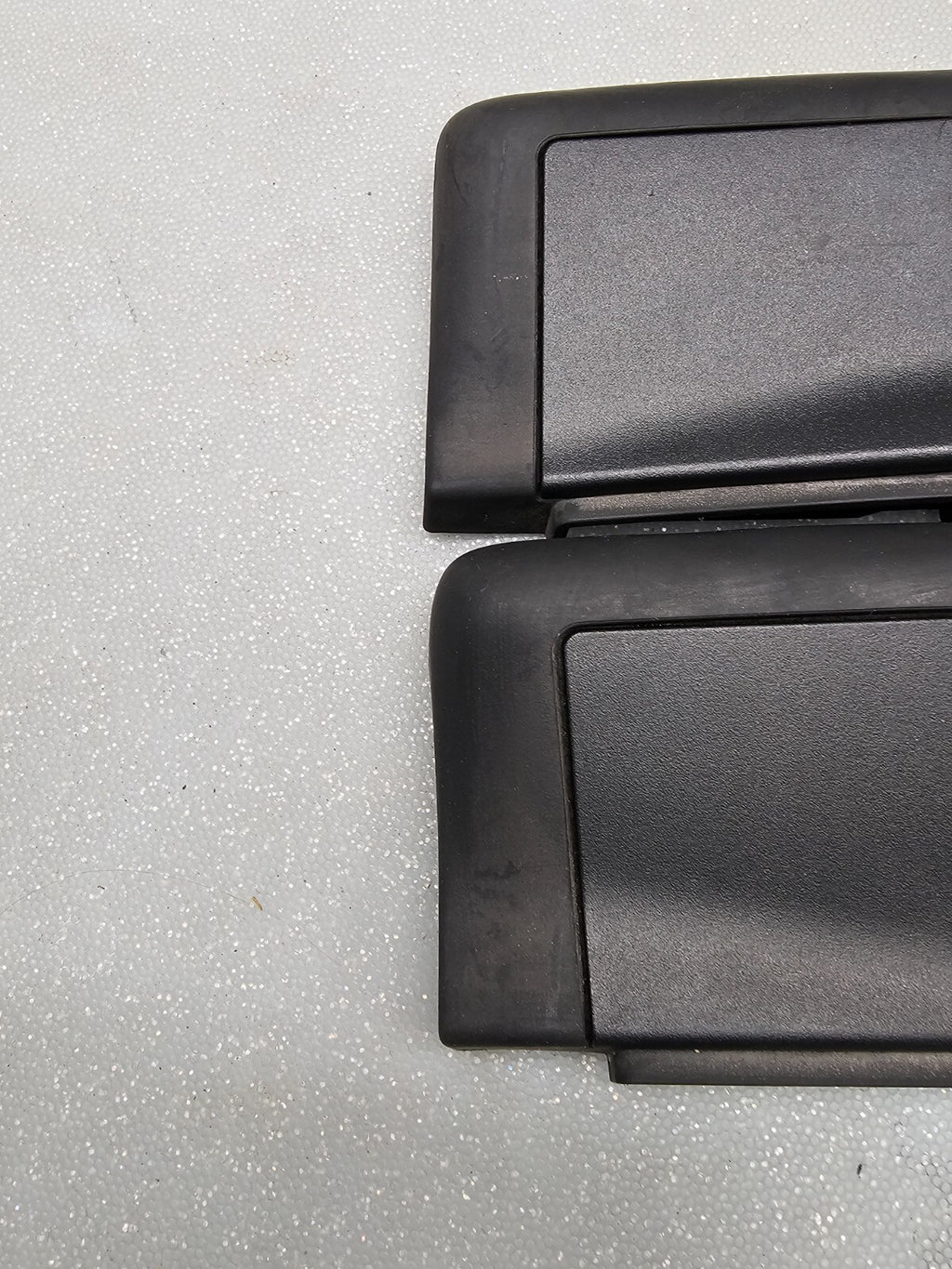 🔥03-11 Honda Element Rear Side Door Upper Hinge Cover Trim SET LEFT/RIGHT OEM