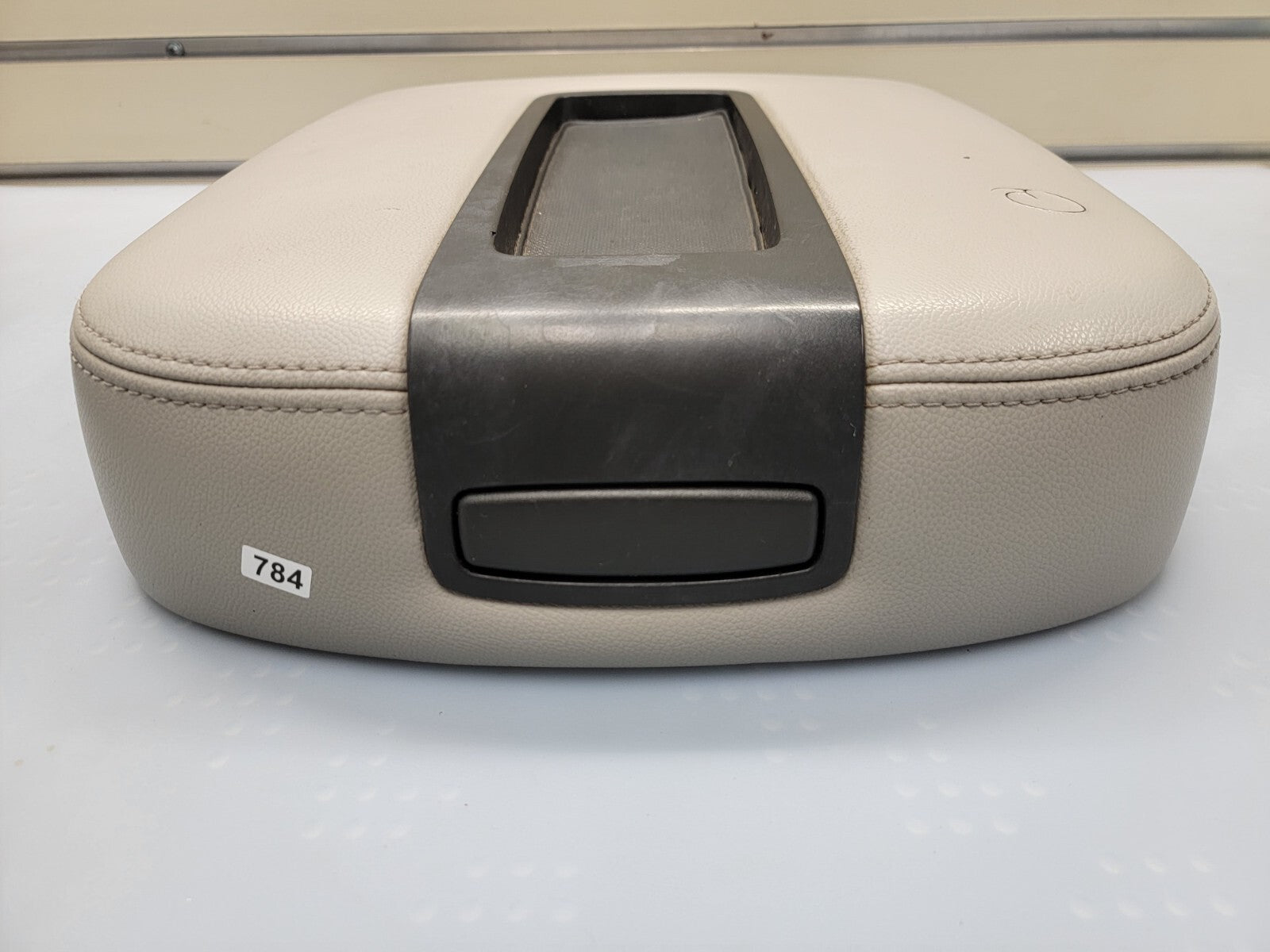 🔥07-13 Chevy Tahoe, Suburban, Yukon Leather Console Lid Armrest Cover gray JS5