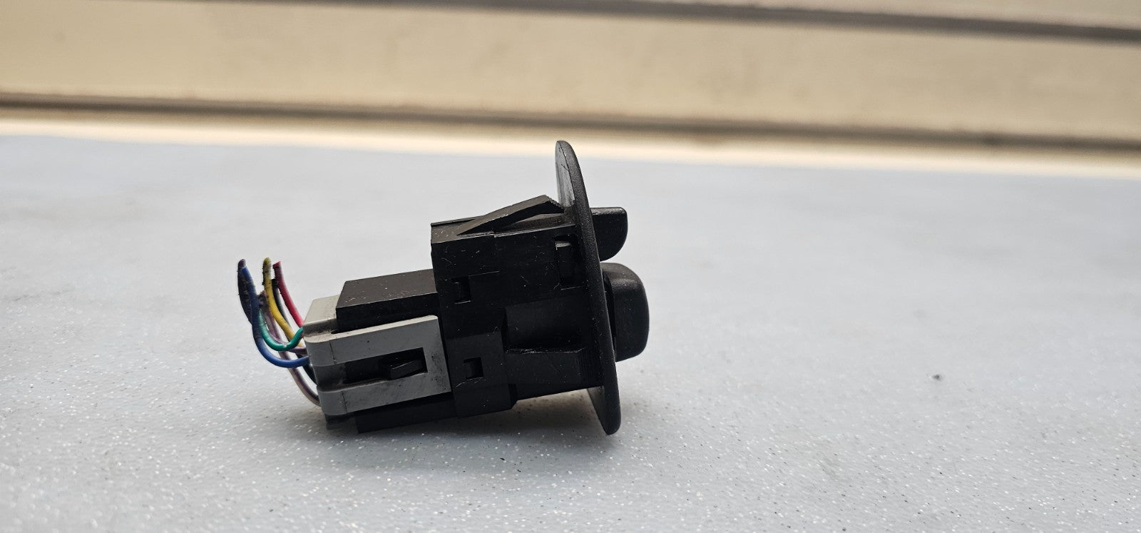 🔥99-04 FORD MUSTANG DRIVER LEFT POWER MIRROR CONTROL SWITCH